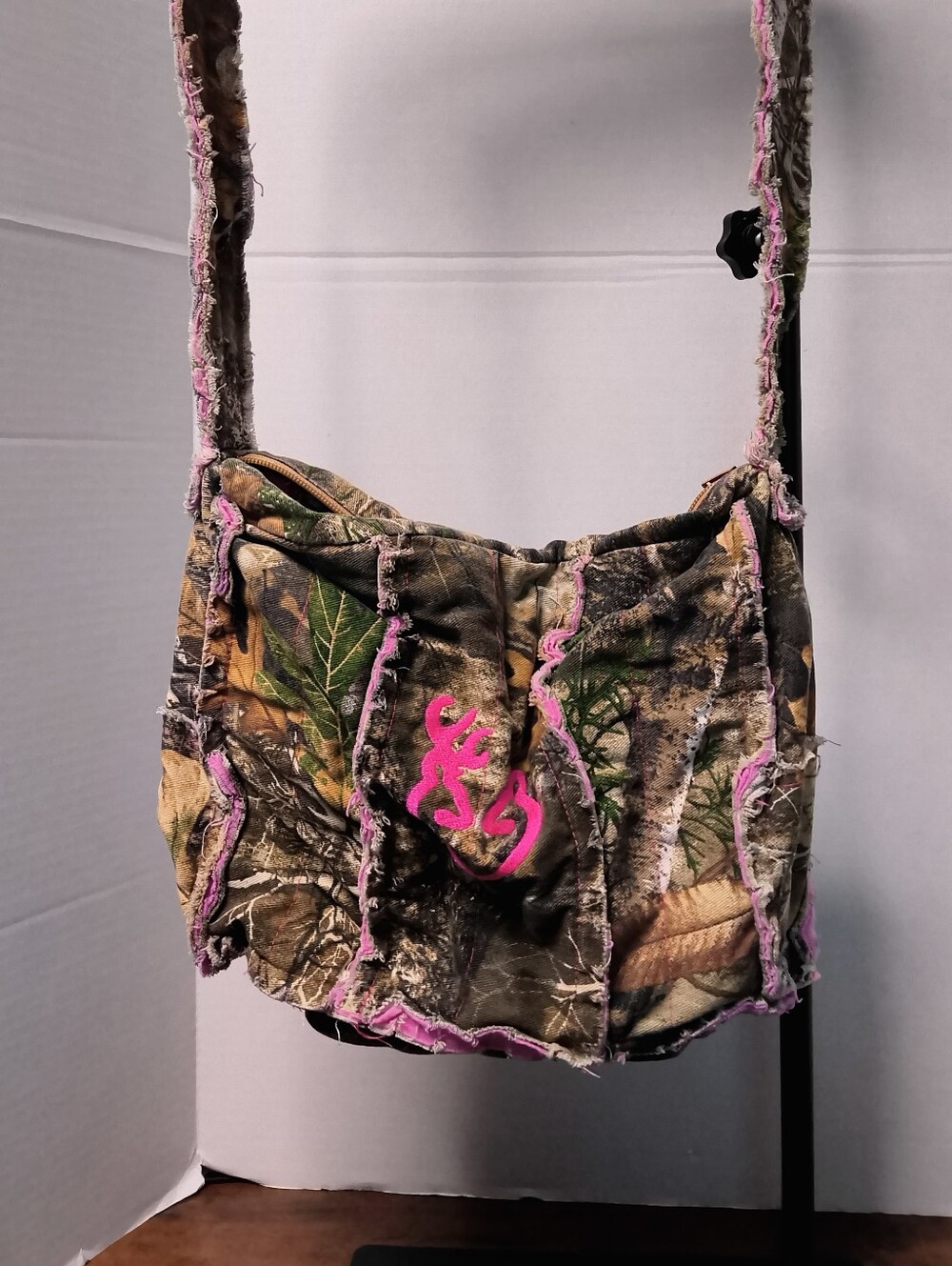 Realtree Camo Crossbody Bag with Pink Trim and Logo